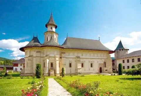 ¿Qué puedes visitar en unas vacaciones en Bucovina?