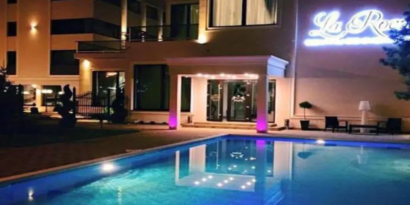 La Rocca Boutique, foto 1 de 71