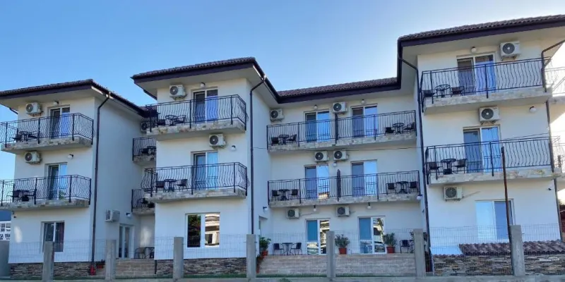 Vila Amir, foto 1 de 66